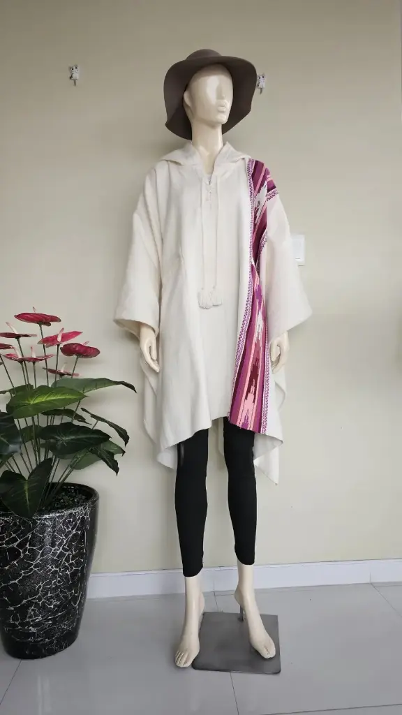 Poncho Personalizado Blanco dama