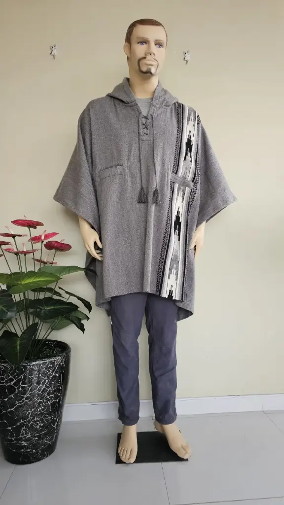 Poncho Personalizado Plomo Claro