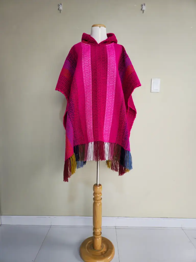 Poncho Dalia