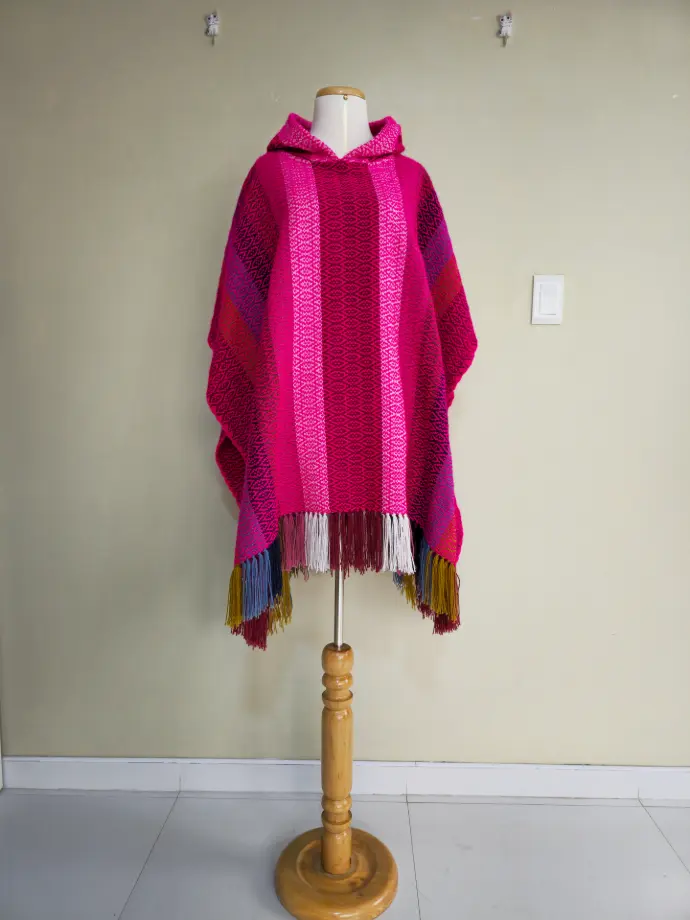 Poncho Dalia Sagrado