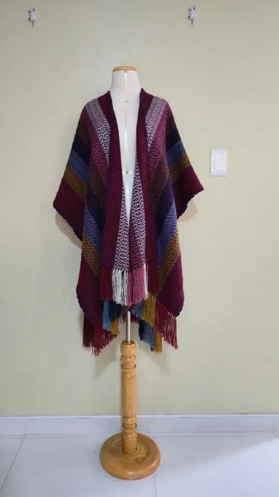 Ruana Orquídea de Medianoche